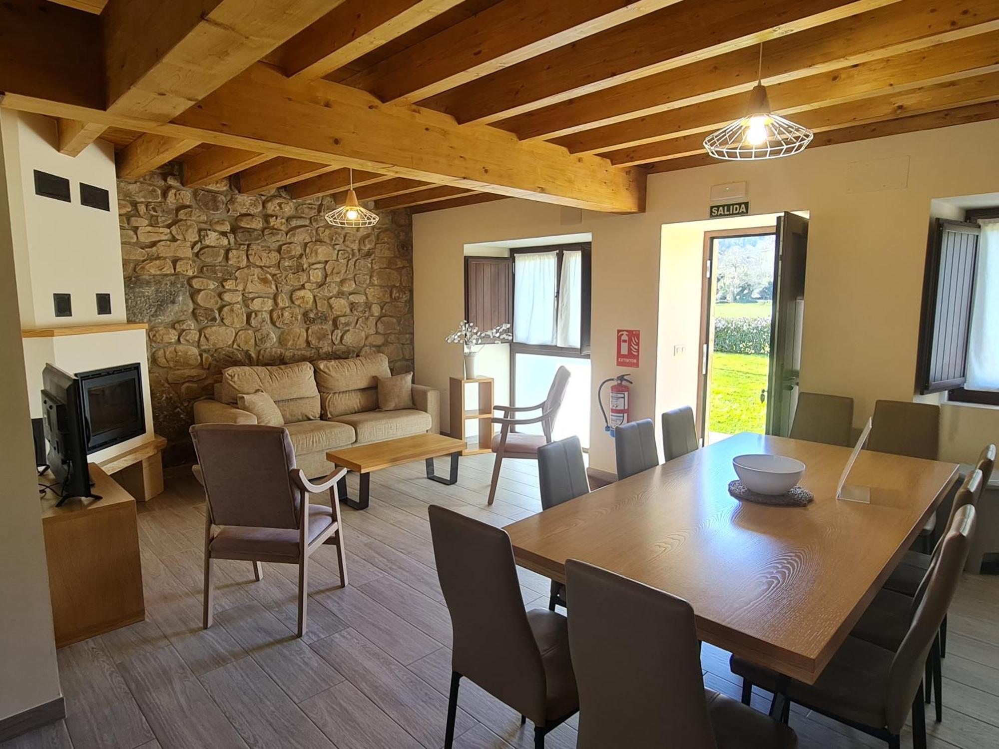 Complejo Rural El Cerradon Guest House Alceda Exterior photo
